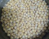 A picture of step 1 of Chickpea Tamarind Salad.
