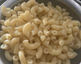 Foto langkah ke 1 dari resep Mac and cheese panggang.
