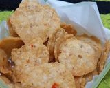 Foto langkah ke 4 dari resep Gegetas / keripik beras / keripik dolar / getas cilegon.