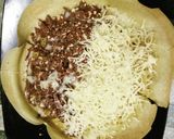Foto langkah ke 7 dari resep Martabak teflon with silverqueen n cheese no gagal.