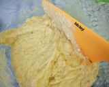 Foto langkah ke 3 dari resep Banana yogurt muffins.