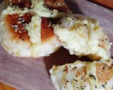 Foto langkah ke 10 dari resep Korean Garlic Cheese Bread Teflon | Alternatif cheese cream.