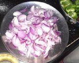 A picture of step 6 of Fried idli.