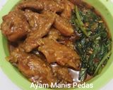 Foto langkah ke 7 dari resep Ayam manis pedas + sawi hijau.
