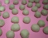 Foto langkah ke 4 dari resep Roti Kukus Pandan Isi Coklat.