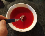 Foto del paso 5 de la receta: Galletitas con jalea de frutillas sin manteca