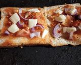 ব্রেড পিজ্জা (bread pizza recipe in bengali) রেসিপি ধাপ - 2 ছবি