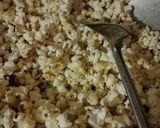 Foto langkah ke 3 dari resep Popcorn Caramel.