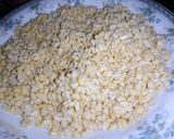A picture of step 2 of Moong Daal Pakory.