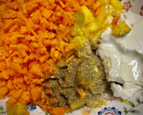 Foto del paso 2 de la receta: Rollitos de salmón con mango y zanahoria