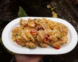 Foto langkah ke 5 dari resep Cumi Saus Telur Asin.