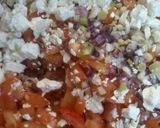 صورة لخطوة 1 من وصفة سلطه الطماطم بالجبن الأبيض 🍅🍚❤