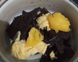 Foto langkah ke 1 dari resep Shiny Fudgy Brownies.