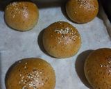 Foto langkah ke 6 dari resep Burger Bun Gandum.
