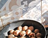 Pulpety w sosie pomidorowo - warzywnym z makaronem spaghetti krok przepisu 2 zdjęcie
