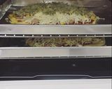 Foto langkah ke 5 dari resep Homemade simple Pizza.