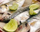 Foto langkah ke 1 dari resep Ikan kembung bumbu balado pete.