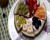 A picture of step 2 of Watermelon fruit pizza.