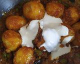 A picture of step 8 of "Lababdar Aloo -Mattar".