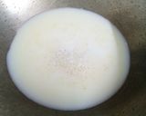 A picture of step 4 of Tricolour semolina halwa.