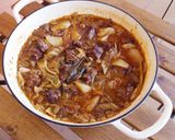 Foto del paso 11 de la receta: Cazuela de costillas estofadas con col y patatas