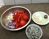 Foto langkah ke 1 dari resep Sambal trasi ikan teri.