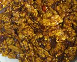 Foto langkah ke 3 dari resep Orek Tempe Kering Bumbu Iris (Sederhana).