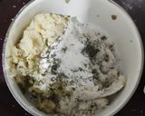 A picture of step 2 of Aloo Tikki Chaat With Tamarind Chutney (Street Food).