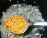 A picture of step 2 of Ferozan paratha chicken patties.