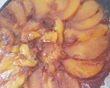 Foto del paso 5 de la receta: Torta invertida de durazno y manzana.😋🍎🍑
