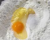 Foto del paso 1 de la receta: Pebetes sin gluten sin amasar