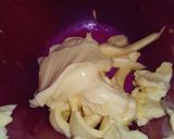 Foto langkah ke 2 dari resep Cashew Choco-Cheese Thumb Print.