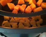 Foto del passaggio 4 della ricetta Patate e zucca gratinate in forno