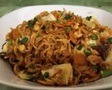 Foto langkah ke 5 dari resep Mie tek tek goreng 🥙.