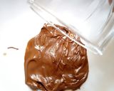 A picture of step 3 of Nutella shake.