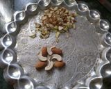 A picture of step 4 of Jaggery Gajar Halwa.