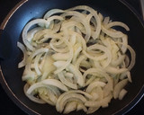 Foto del paso 1 de la receta: Tortitas de idiazabal con morcilla y cebolla caramelizada