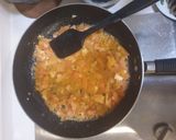 Gambar langkah 5 resipi Tomato Egg stir fry.