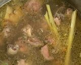 Foto langkah ke 3 dari resep Sup Ayam Tomyam.