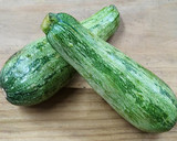 Foto del paso 1 de la receta: Zucchini relleno 🥒🧀🥔