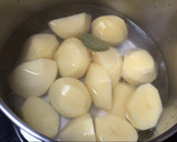 Foto del paso 1 de la receta: Ensalada de Atún con papas guisadas