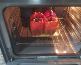 Foto del paso 7 de la receta: Pimientos morrones rellenos de tortilla