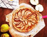Une image de l'étape 5 de Tarte fine aux poires.