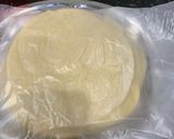 A picture of step 9 of Tawa chicken chutney roll.