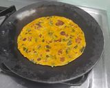 A picture of step 5 of Aloo Methi Paratha.