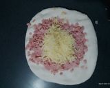 Foto del paso 4 de la receta: Pancitos de salchicha