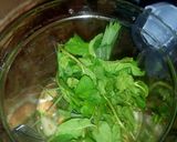 A picture of step 1 of Ginger /mint leaves drink.