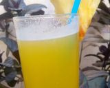 A picture of step 1 of Pineapple ginger punch.