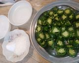A picture of step 1 of Jalapeno pickle.