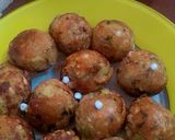 A picture of step 7 of Sabudana Vada.